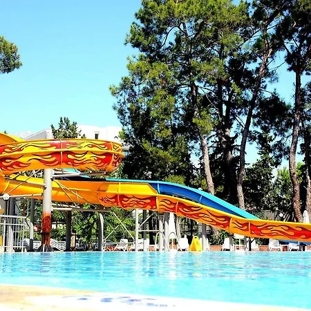 Meder 5* Κεμέρ