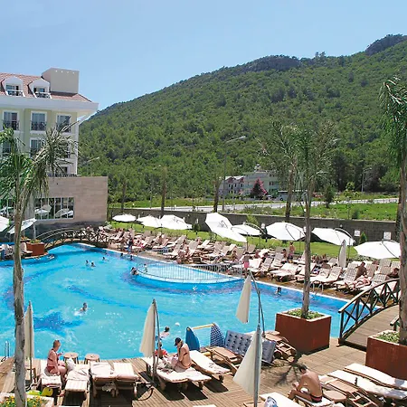 Meder 5* Κεμέρ